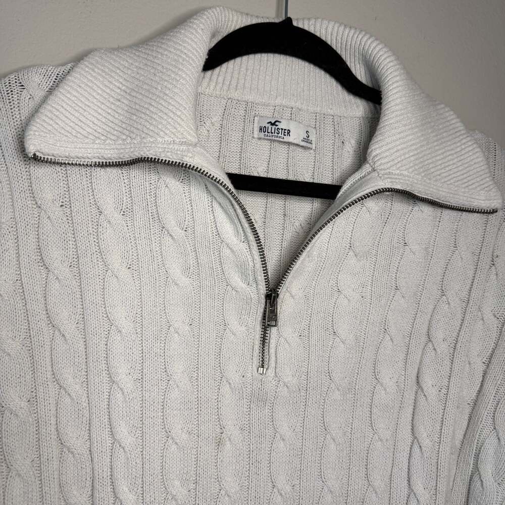 Hollister California Cable Knit Quarter-Zip Pullover Sweater in White